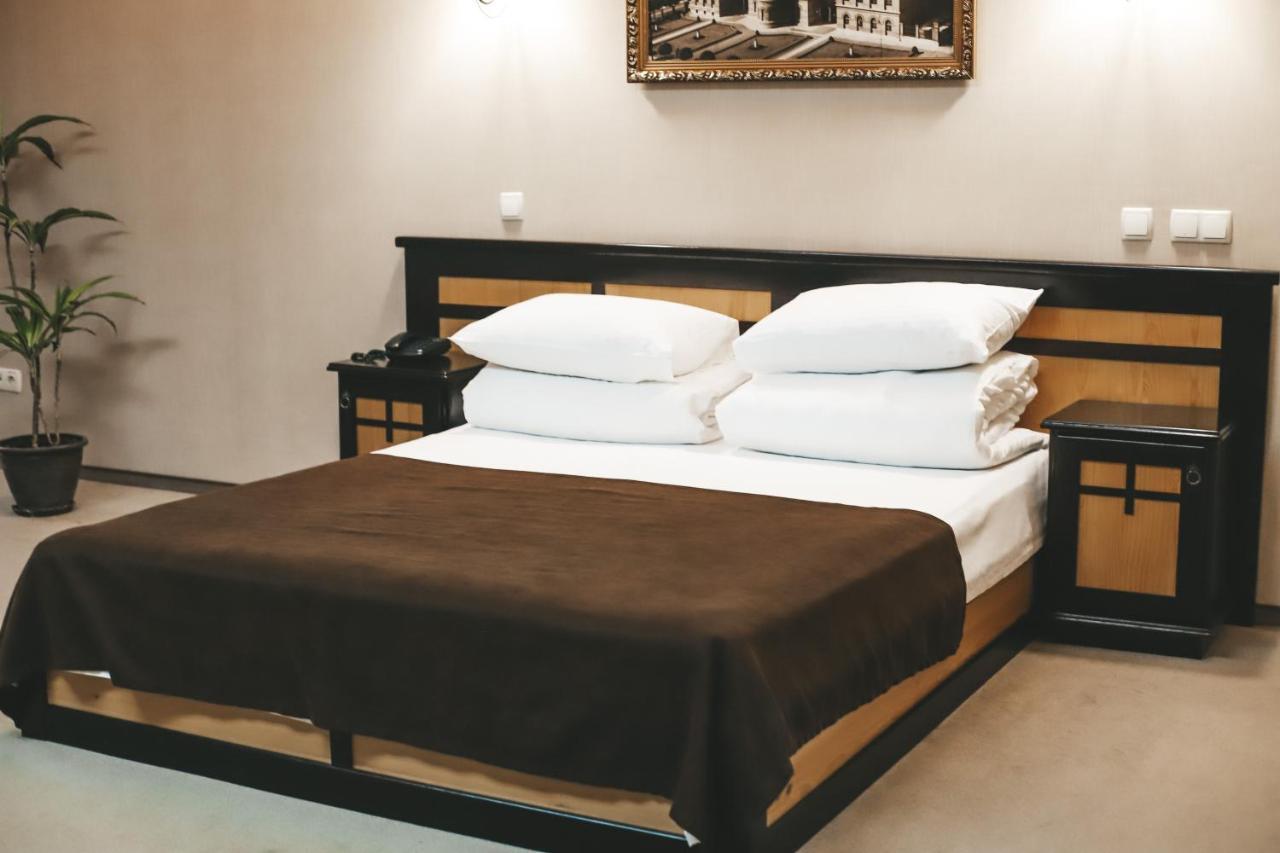 Georg Palace Hotel Tjernivtsi Eksteriør billede