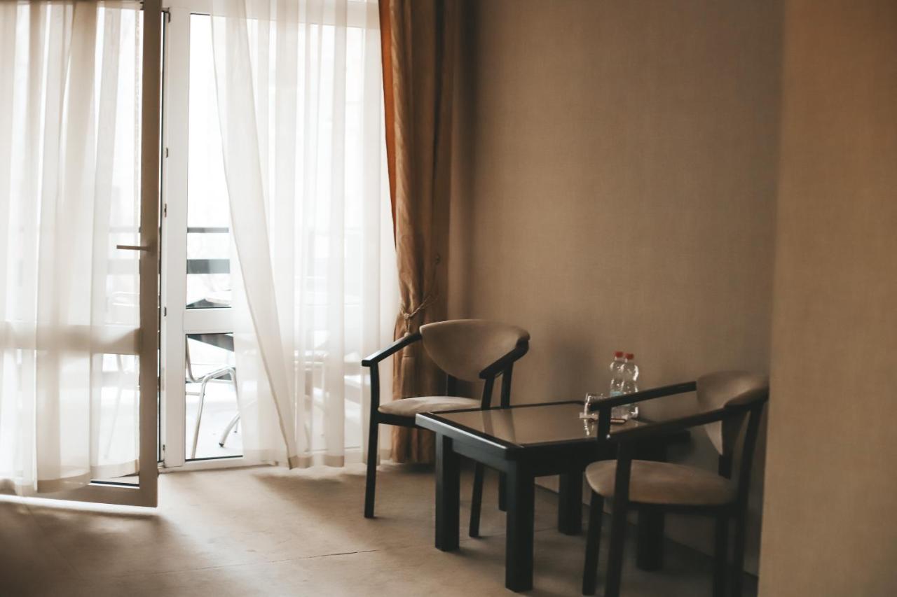 Georg Palace Hotel Tjernivtsi Eksteriør billede