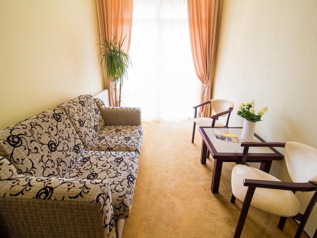 Georg Palace Hotel Tjernivtsi Værelse billede